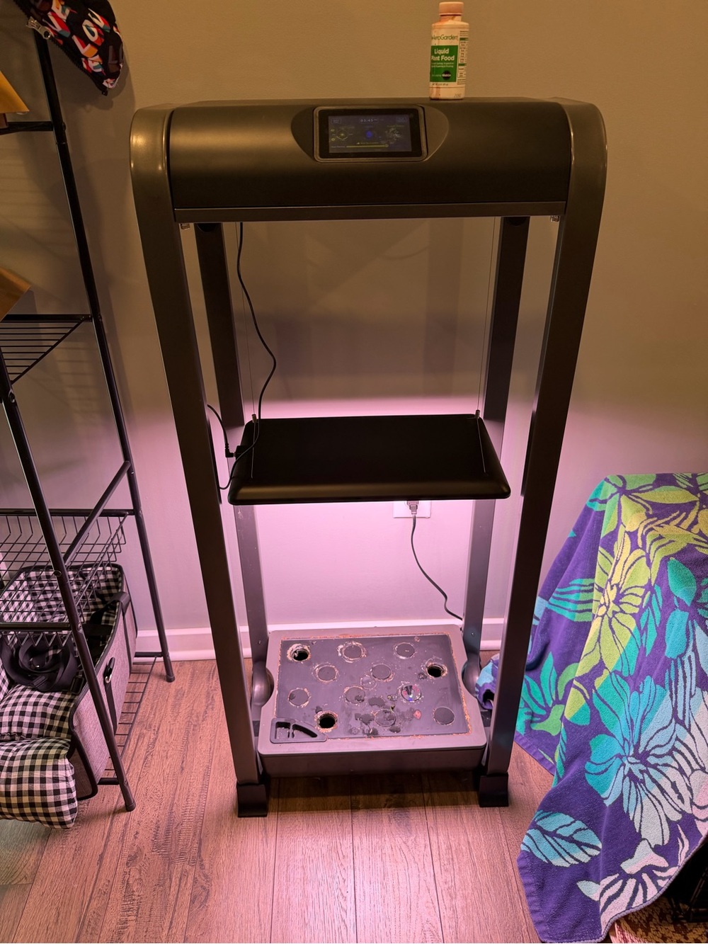 Aerogarden Farm 12XL Hydroponic Garden